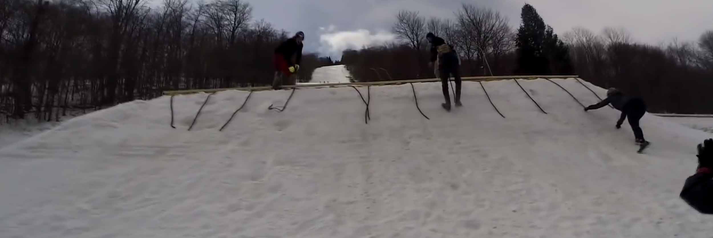 Snow Quarter Pipe